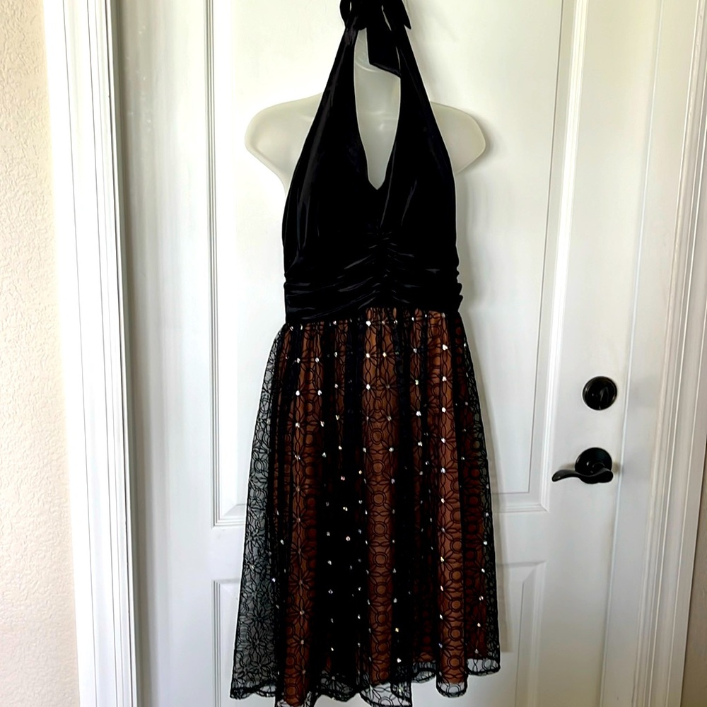 EUC Jessica Howard velvet knee length fit and flare party dress size 16